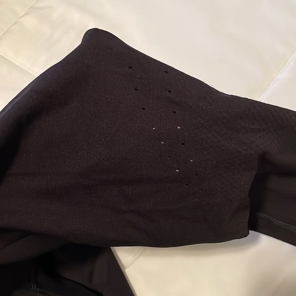 Lululemon black athletic leggings - Picture 5 of 7